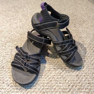 Teva Tirra Sandals Womens 5 Purple Gray Hiking Strappy Outdoor Gorpcore